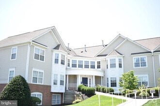 Building Photo - 104 Bayland Dr