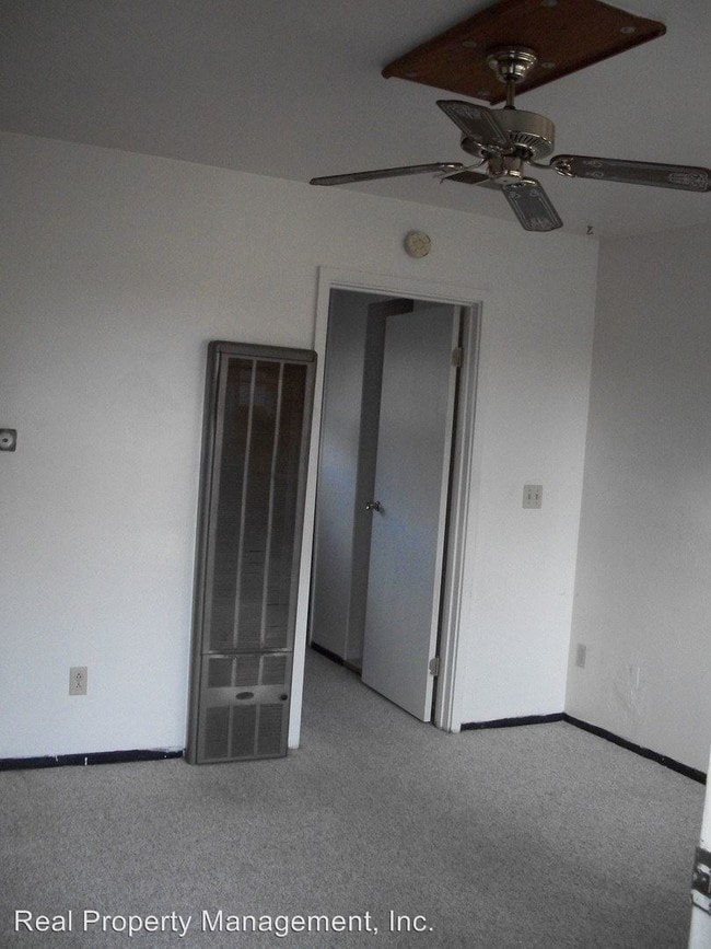 Building Photo - 2750 Reservoir Ln