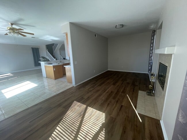 Building Photo - Adelanto- Beautiful 4 Bedrooms, 2.5 Bathro...