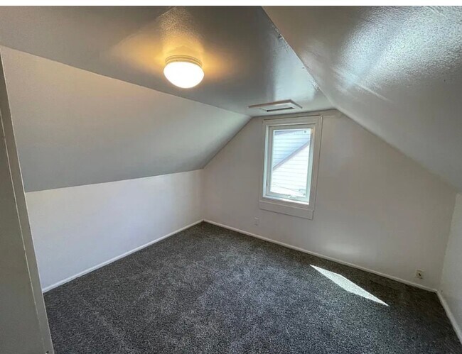 Foto del edificio - 723 3rd St SW