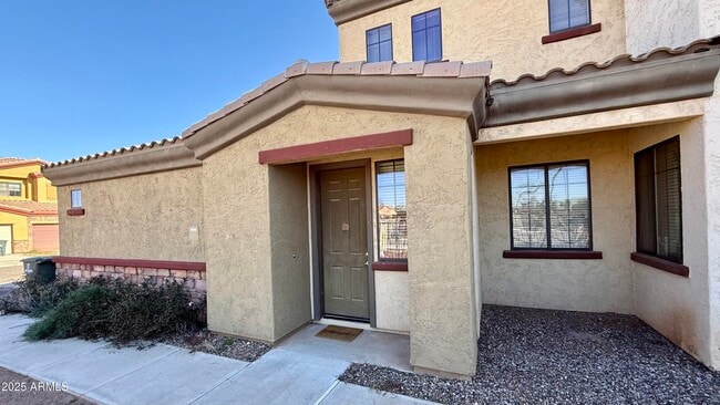 Building Photo - 1456 E 9th St