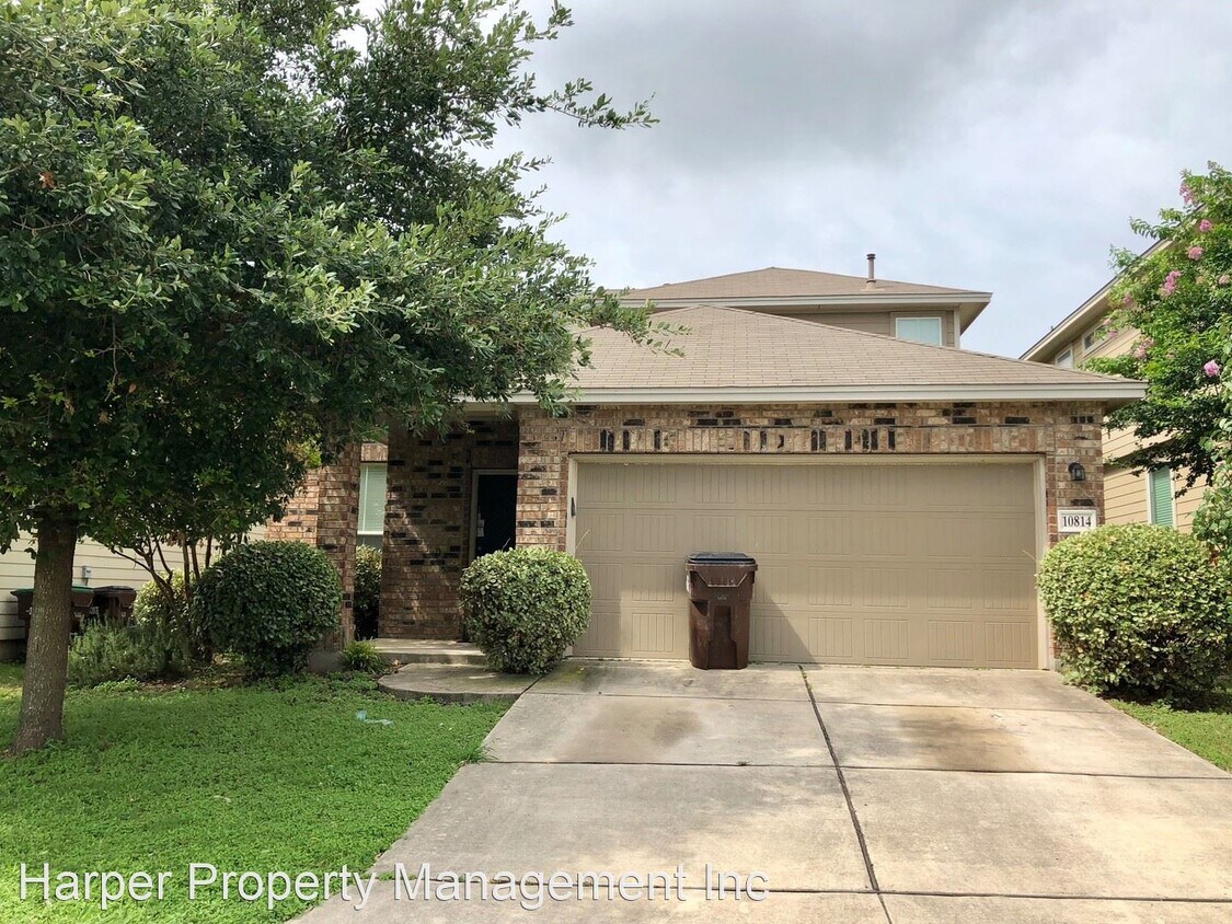 Primary Photo - 10814 Mustang Oak Dr