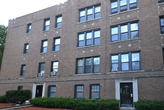 Building Photo - 3907 N Janssen