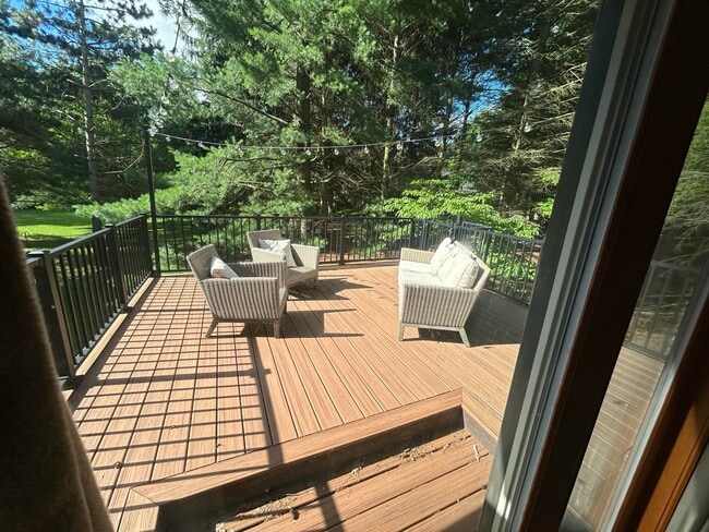 Building Photo - 956 Pratt Ridge Ct