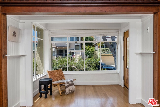 Building Photo - 126 Fraser Ave