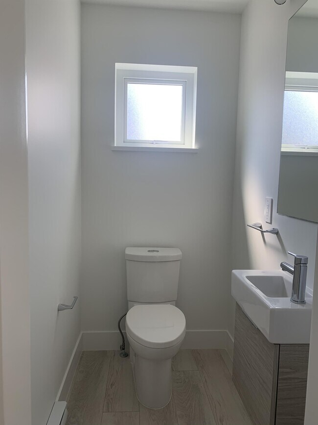 Photo du bâtiment - 2075 Oak Meadows Dr