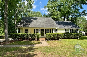 Building Photo - 237 Enoree Cir