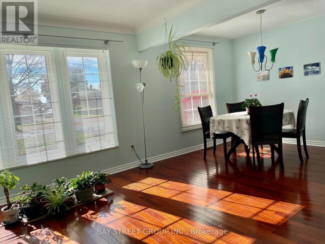 Building Photo - 8159 Niven St