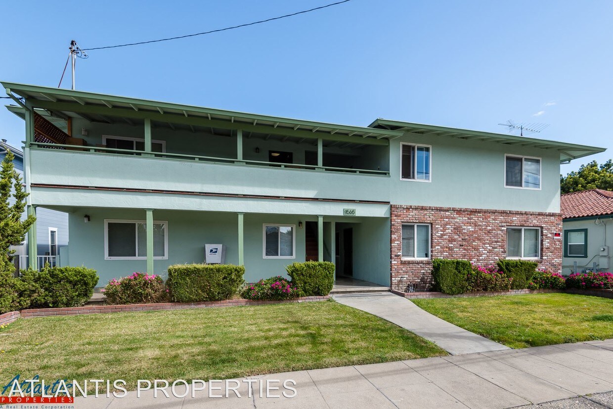 Foto principal - 1565 Main St
