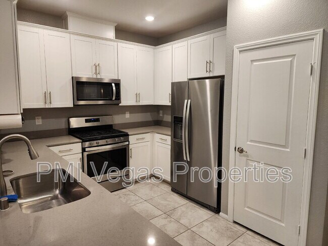 Building Photo - 1005 Belton Lake Ave