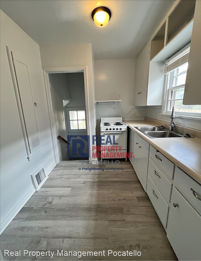 Building Photo - 2 br, 1 bath House - 238 S 8th Ave
