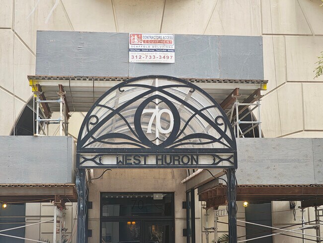 Building Photo - 70 W Huron St