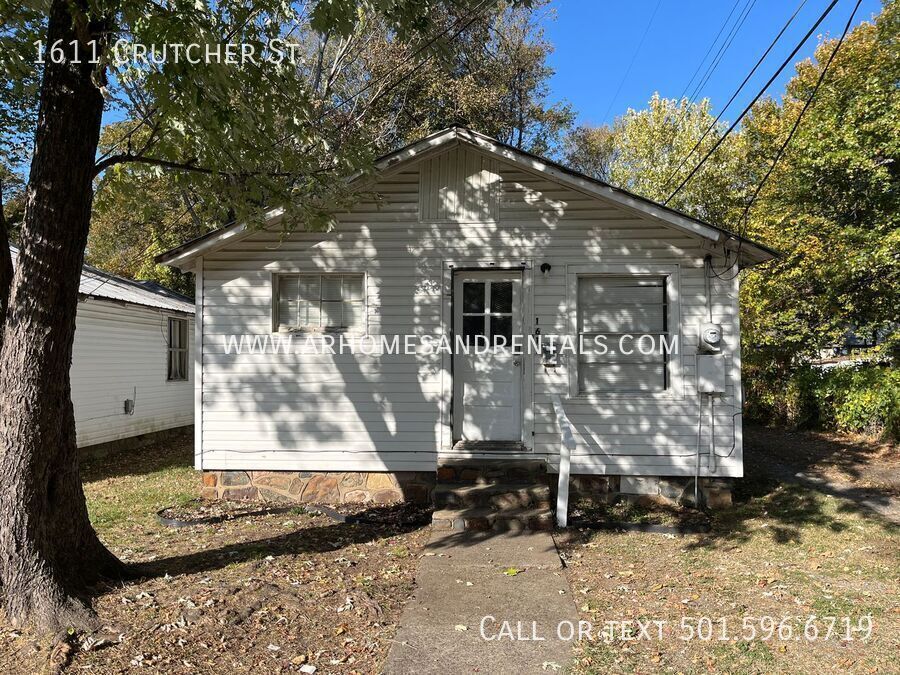 Primary Photo - 1611 Crutcher St