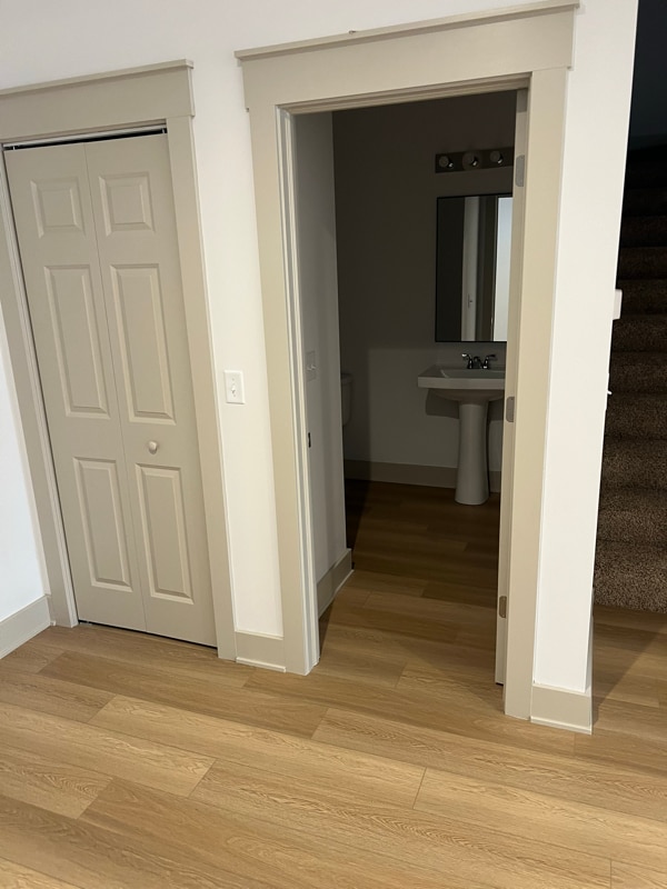 Building Photo - 420 Stewart Ct