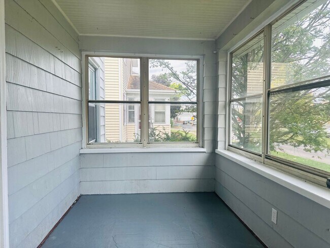 Foto del edificio - DREAM LOCATION !! LOOKS LIKE PRIVET ROAD !!!