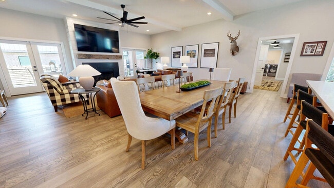 Foto del edificio - 805 Dexter Dr S