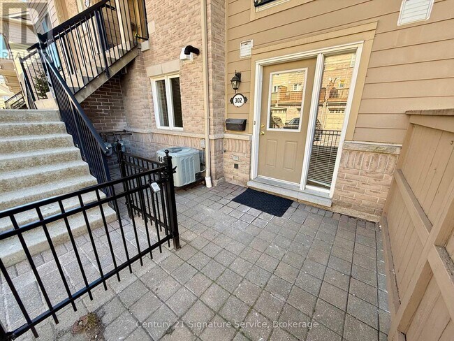 Photo du bâtiment - 4975 Southampton Dr