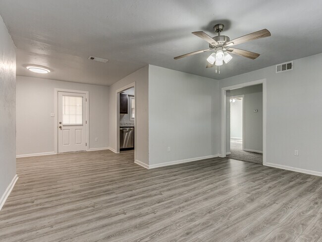 Building Photo - 2512 Epperly Dr