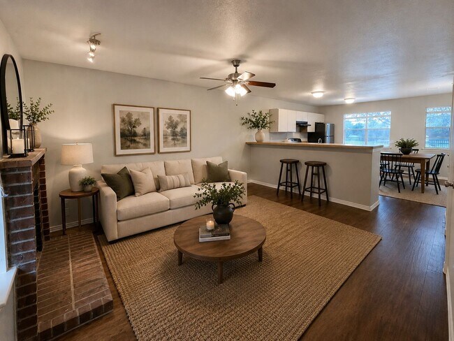 Foto del edificio - 2bed/2.5 bath condo close to downtown
