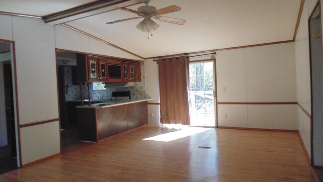 Foto del edificio - 161 Co Rd 909