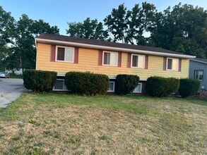 Building Photo - 1540 Burcham Dr