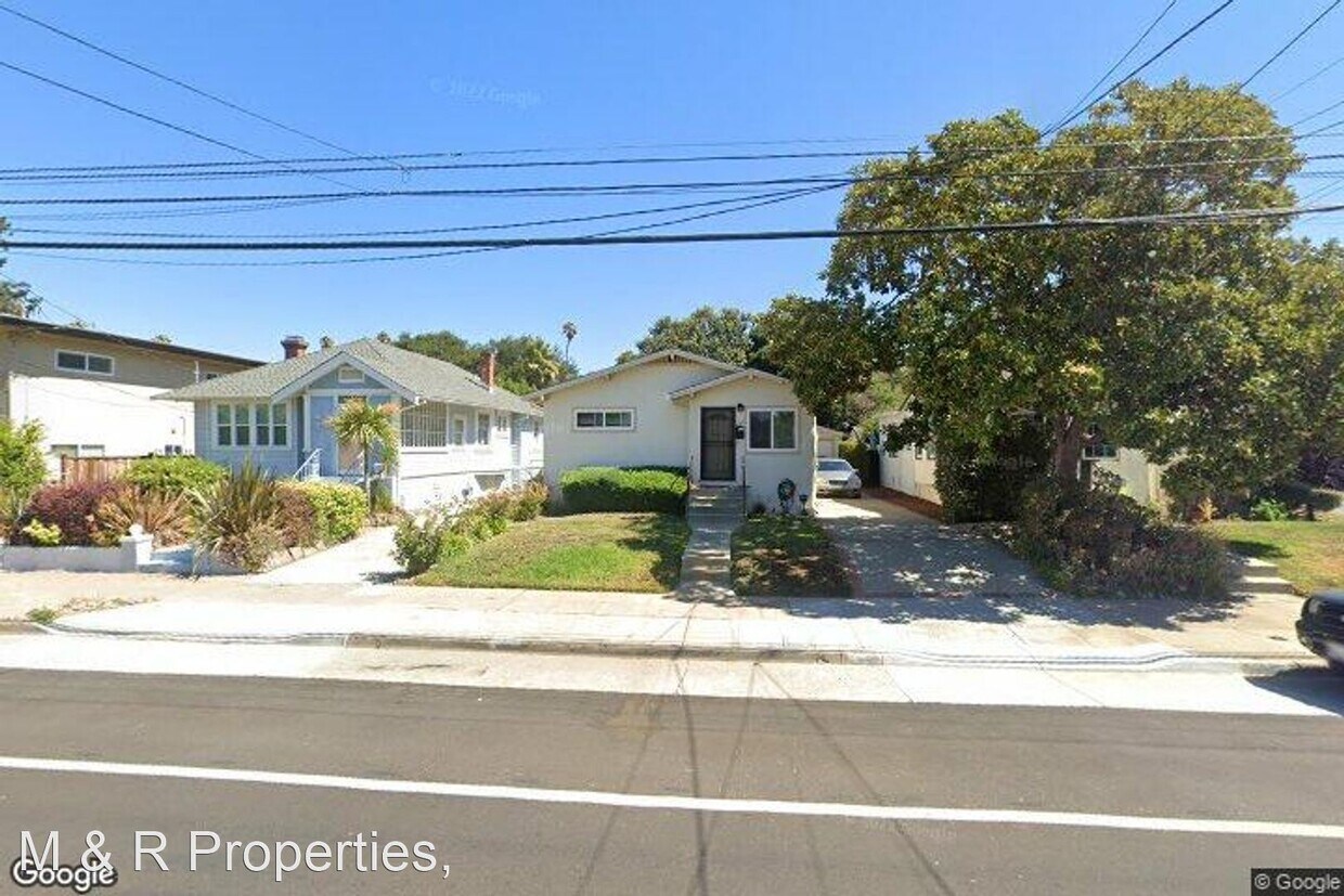 Building Photo - 2 br, 1 bath House - 623 S. El Dorado Street