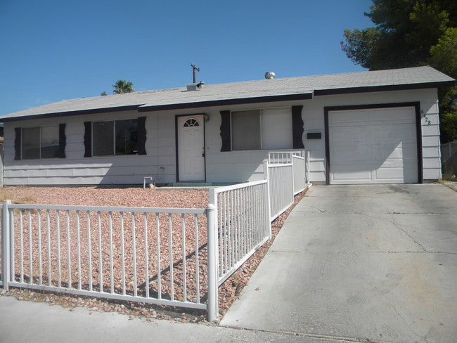 Building Photo - 6428 Evergreen Ave