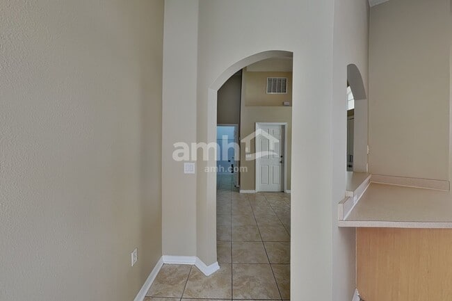 Foto del edificio - 14686 Lady Victoria Blvd