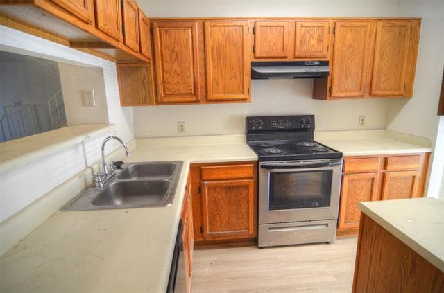 Foto del edificio - 10500 Lake June Rd