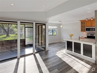 Building Photo - 9766 SW 138th Ave