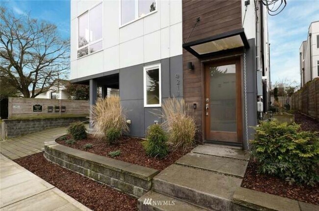 Welcome Home Contemporary Gem 3bd/3.5ba - Welcome Home Contemporary Gem 3bd/3.5ba