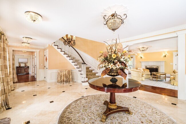 Foto del edificio - 568 Wellesley St