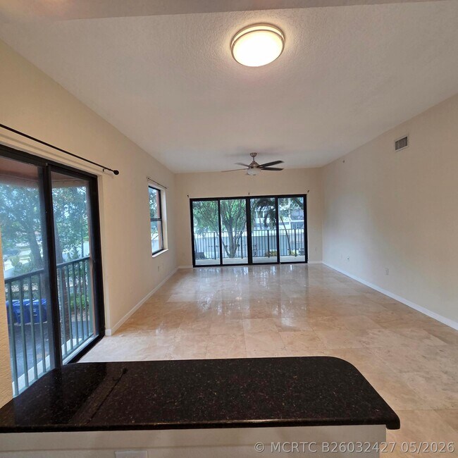 Building Photo - 1640 Presidential Way
