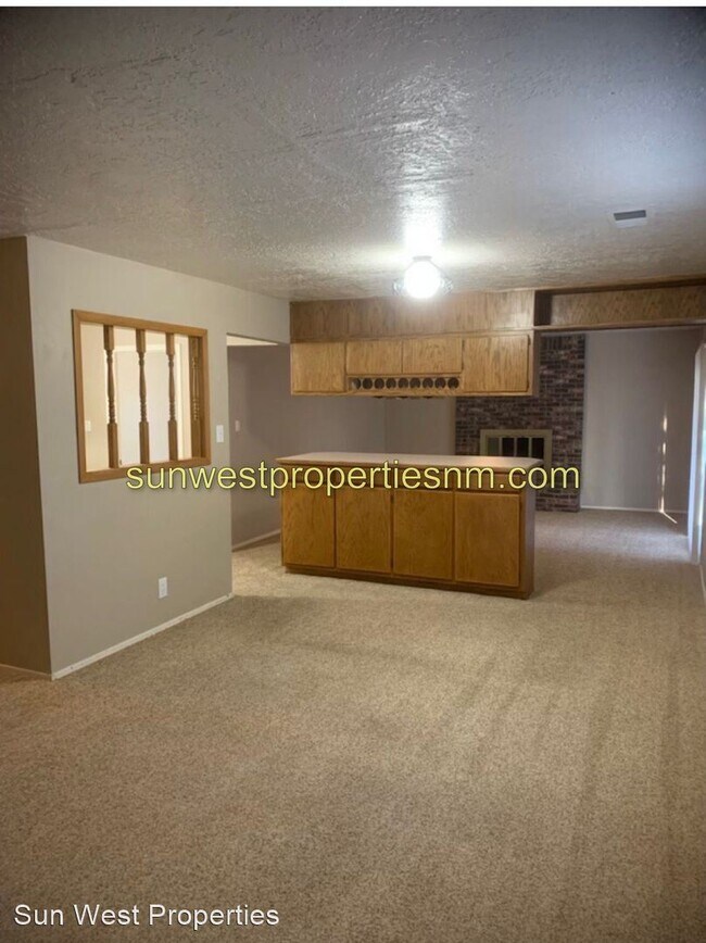 Building Photo - 3 br, 2 bath House - 3204 Knudsen