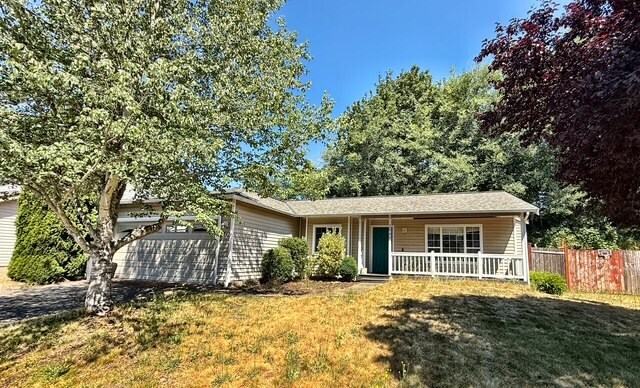 Foto principal - 2949 Sprague St