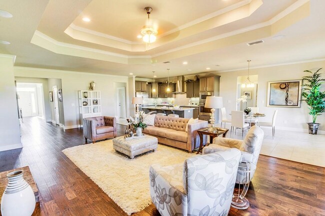 Building Photo - 329 Merlin Ct