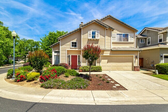 Building Photo - Stunning 2 Story, 3-Bed Home in Folsom’s Desirable Gated Community!