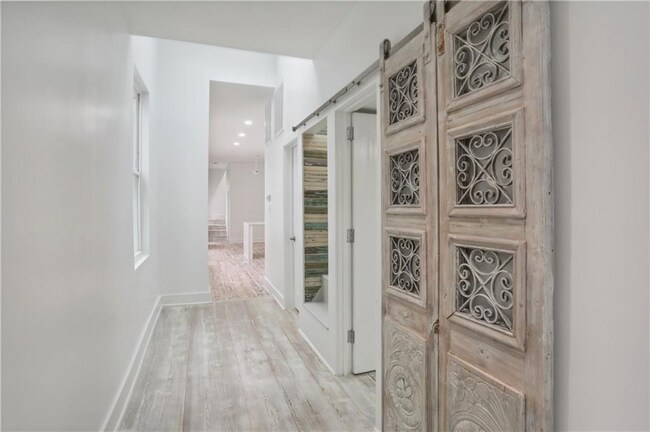 Foto del edificio - 3122 Laurel St