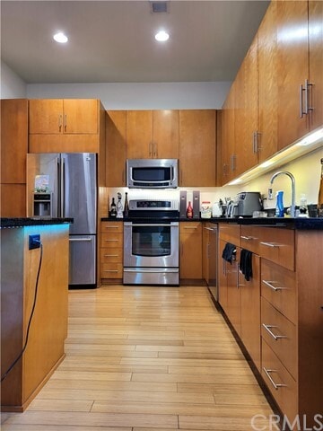 Primary Photo - 3223 W 6th St