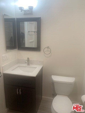 Foto del edificio - 2058 W 103rd St