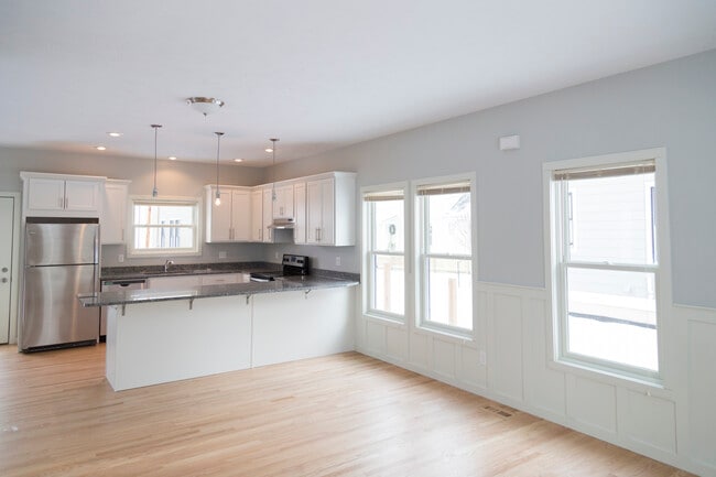 Kitchen/Living Area - 341 Robey Pl SE