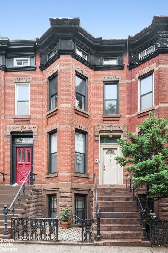 Primary Photo - 370 6th Ave