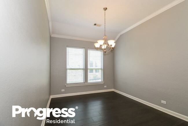 Building Photo - 3211 Witney Way