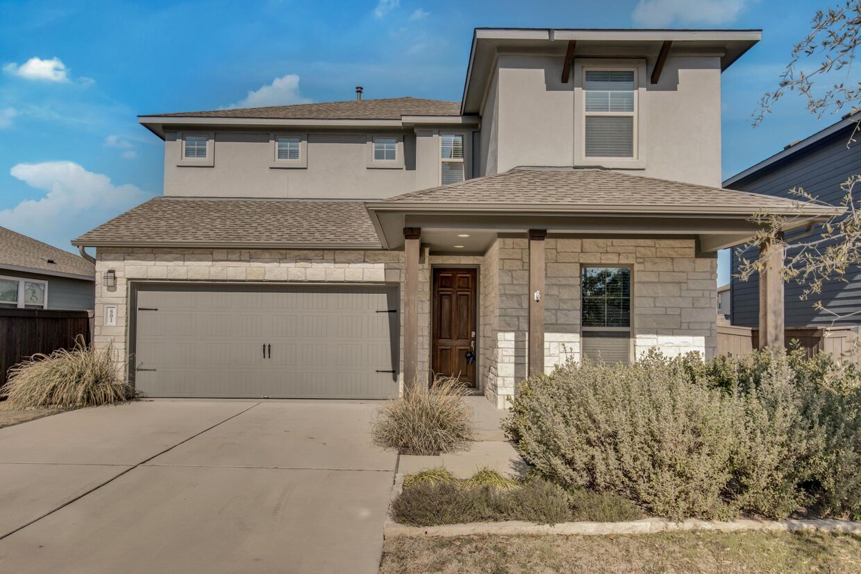 Primary Photo - Spacious and Modern 4 bed - 3 bath in Nort...