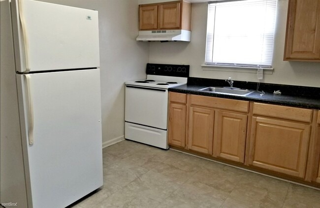 Building Photo - 5 br, 2 bath House - 1441 41st  by ODUrent...