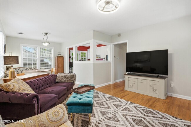 Foto del edificio - 1602 Felch Ave