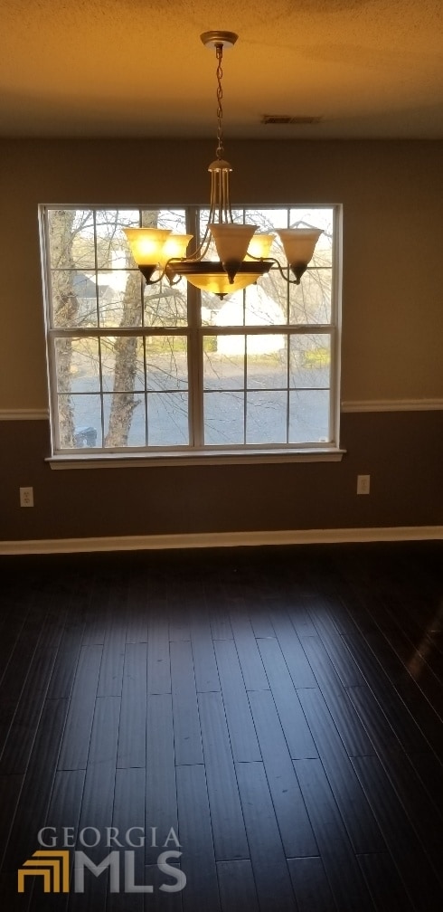 Building Photo - 616 Jeans Cir
