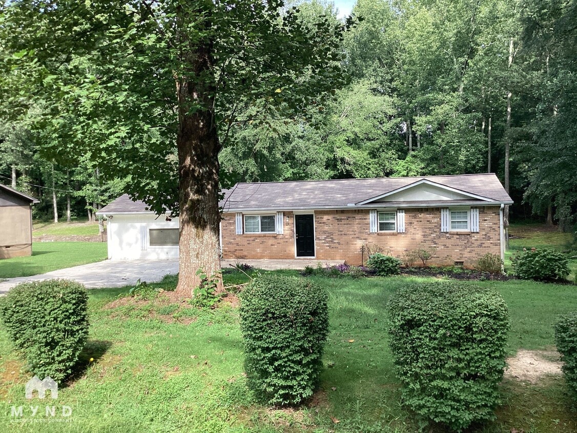 Primary Photo - 8684 Chestnut Ln