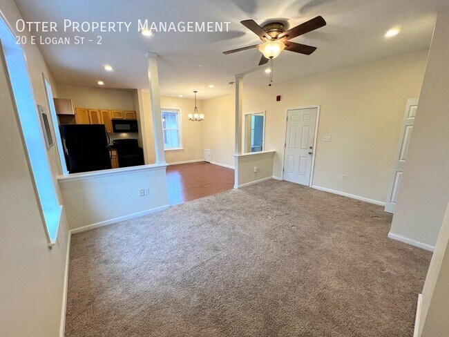 Foto del edificio - 1BR/1BA Spacious Apartment. Huge Bedroom &...