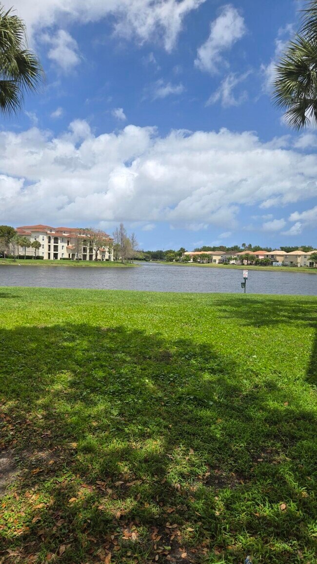 Foto del edificio - 4280 San Marino Blvd